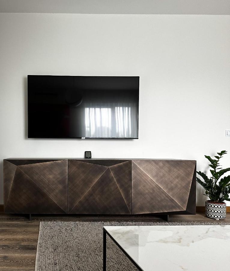 ורשה Apartament Vip Wola מראה חיצוני תמונה