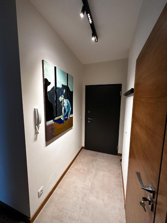 ורשה Apartament Vip Wola מראה חיצוני תמונה