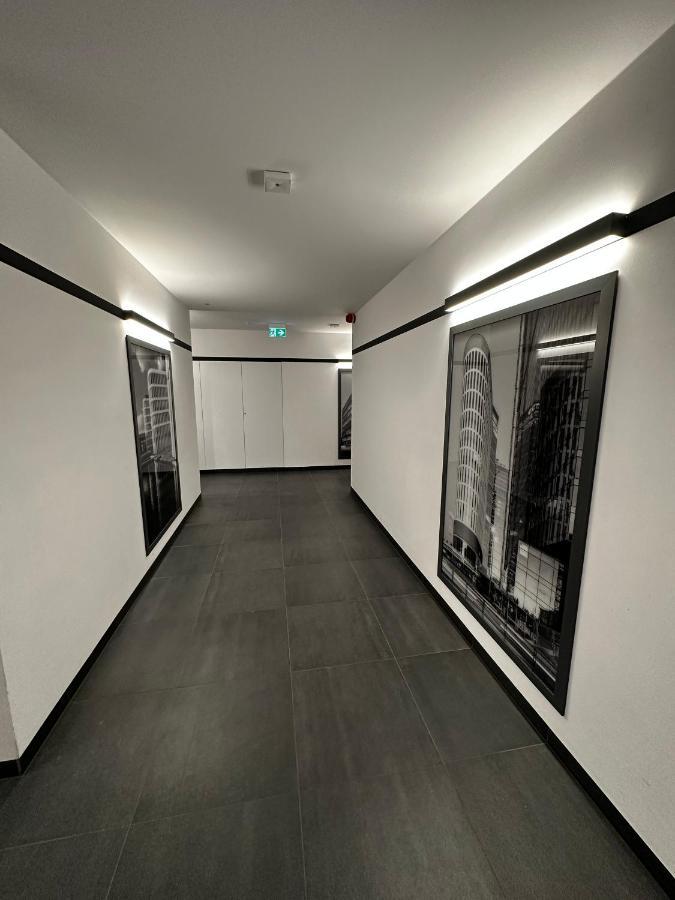 ורשה Apartament Vip Wola מראה חיצוני תמונה